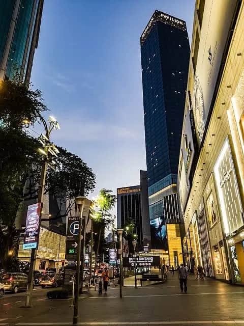 Pavilion Hotel / The Pavilion Residences area