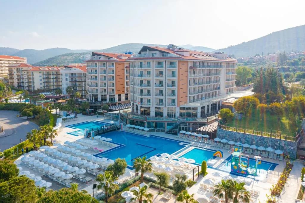 RAMADA RESORT & GOLF