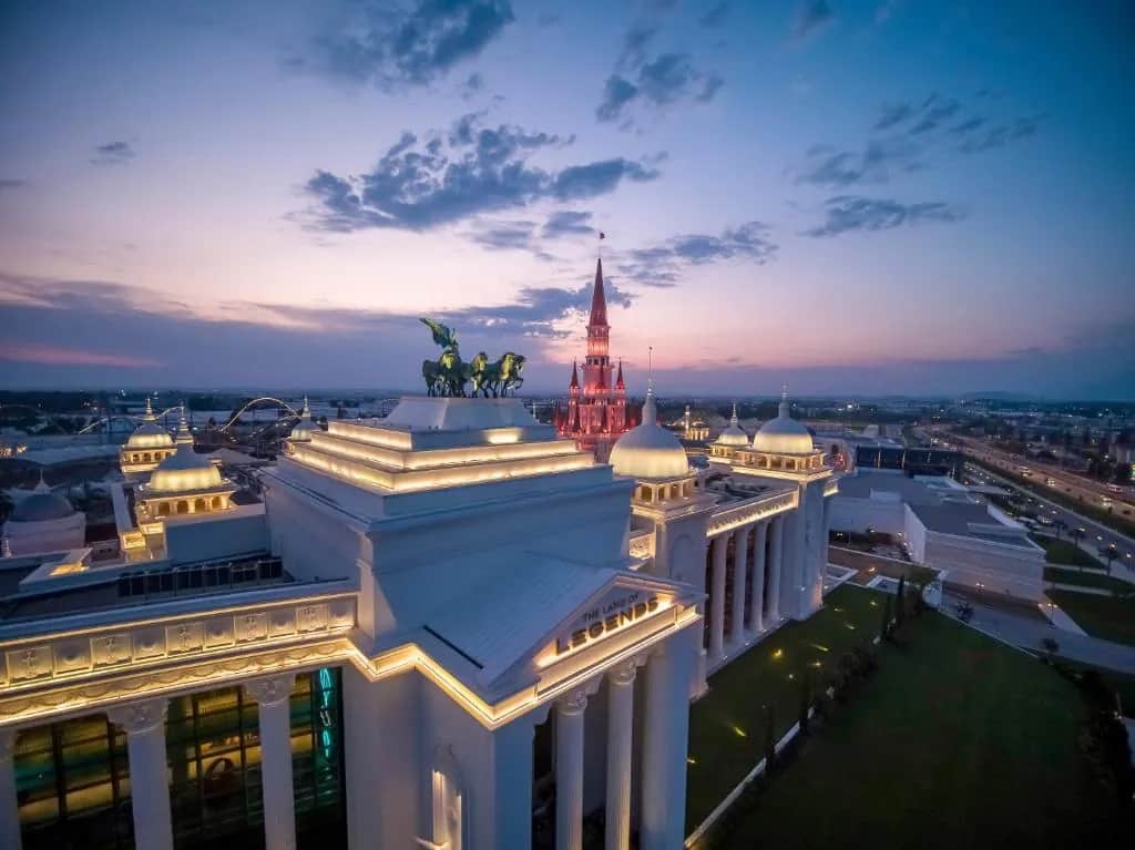 THE LAND OF LEGENDS KINGDOM